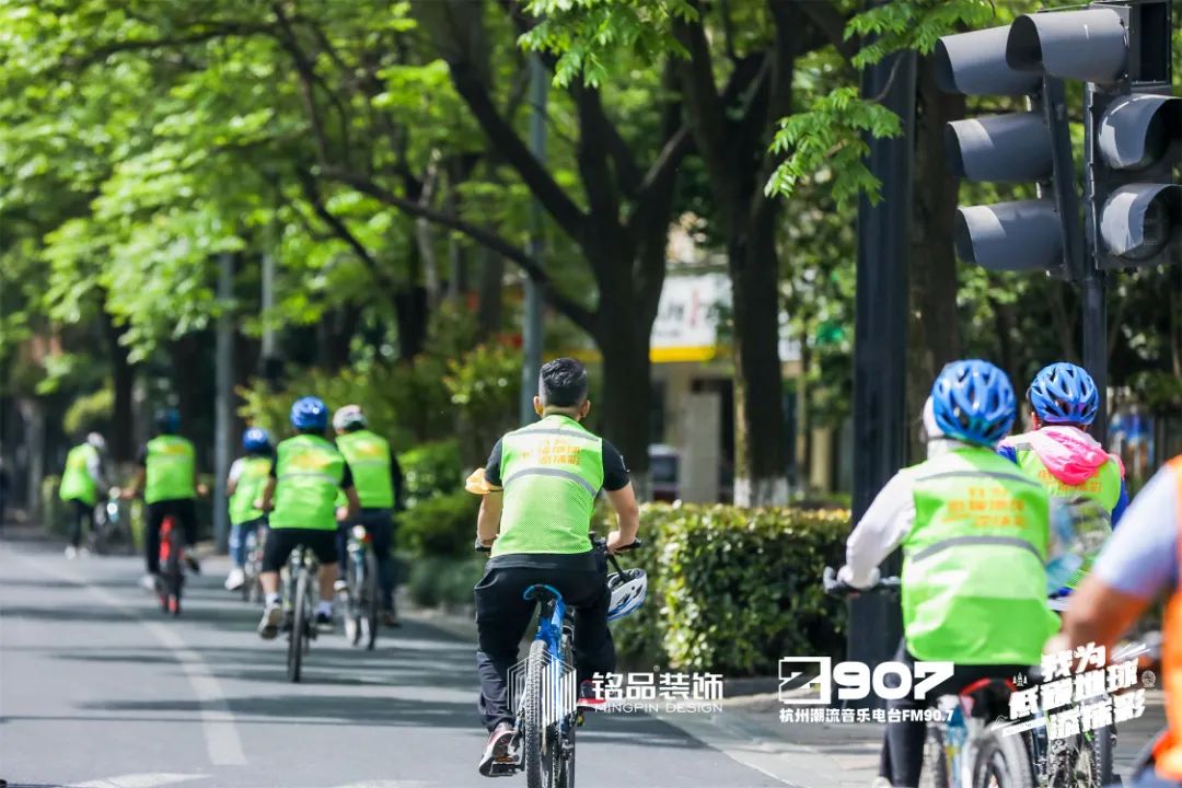 安全第一，友誼第二，比賽第三，參賽選手們有序競賽